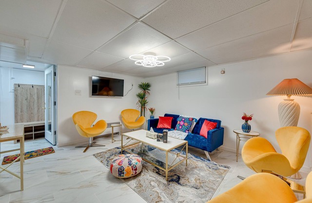 1 Mi to Downtown: Salem Vacation Rental!