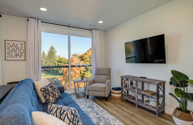 1 Mi to Ski Area: Penthouse Condo in Traverse City