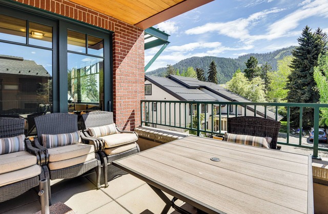 < 1 Mi to Sun Valley Resort: Dtwn Ketchum Condo