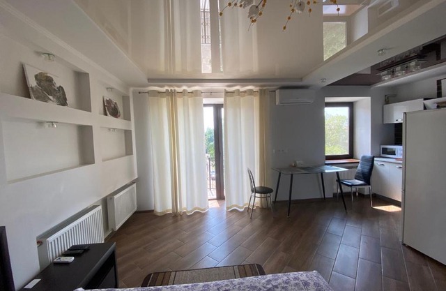 1-room Studio center