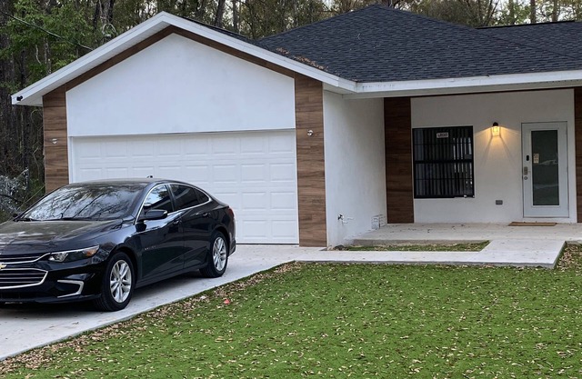 #1 World Equestrian Rooms nearby. Rooms in Dunnellon, Florida