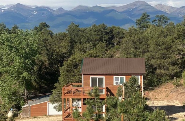 10+ Acres Private 3story Royal Gorge retreat