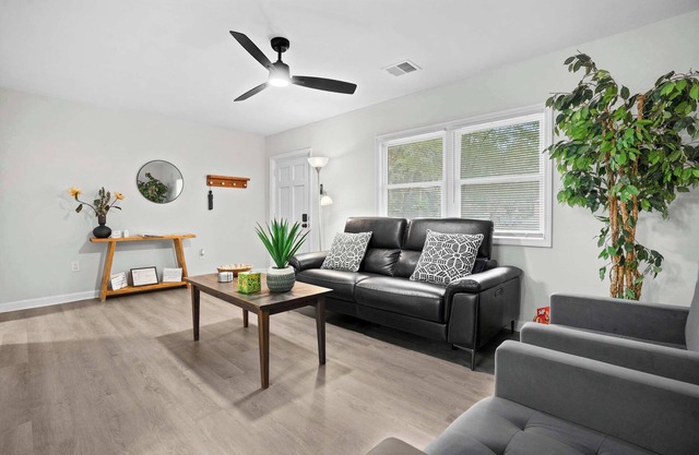 10 Min to Downtown | Desk | Fenced Yard | Wi-Fi