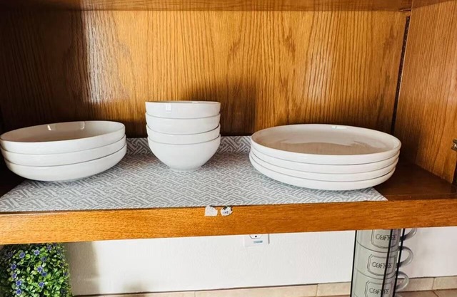 10 minutes to beach from 754A 9th St, All Inclusive Coastal Town of San Pedro CA