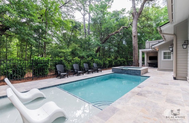 10 Pender Lane-Sea Pines Home