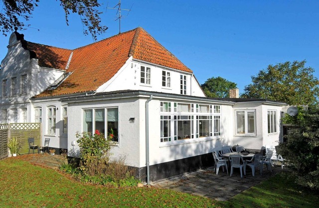 10 person holiday home in Nordborg-By Traum