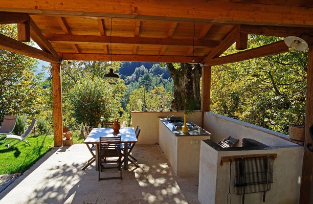 10% reduction for September and October! 8km from the Ortalla waterfalls