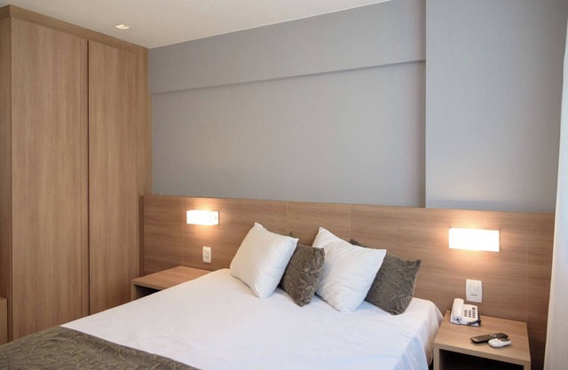 10 Verano Stay Suite (Wi-Fi and Garage)