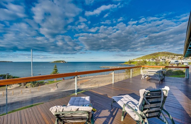 107 Franklin Pde - Amazing Views - Fabulous Outdoor Entertaining Area