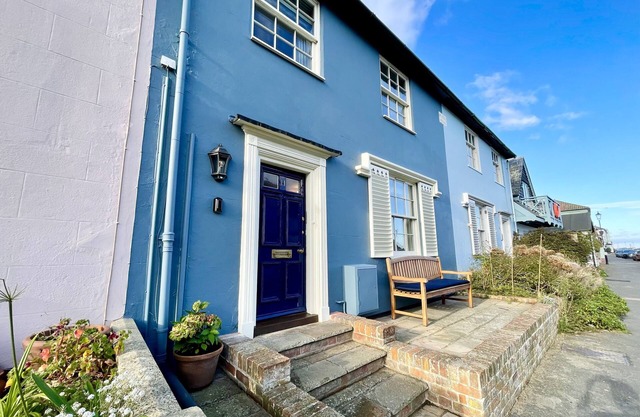 11 Crabbe Street, Aldeburgh
