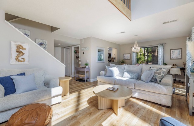 11 Ocean Gate: 2BR, 2.5BA Community Pool, Short Walk to Beach