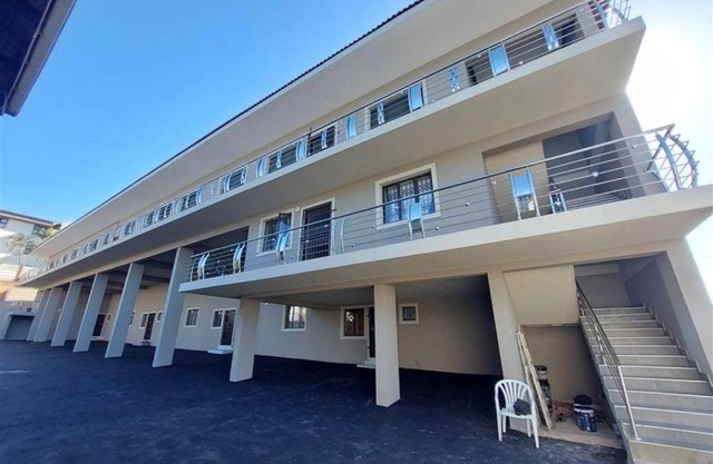 11 on CROMPTON OVERPORT 786