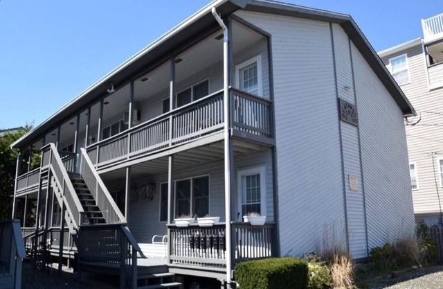 118 38th Street Unit 4