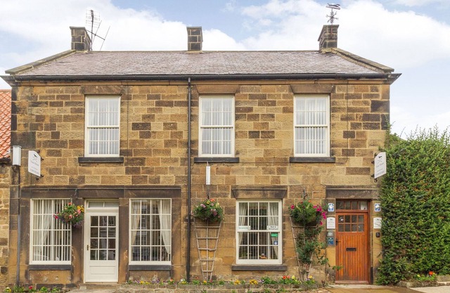 11A NORTH END, pet friendly in Osmotherley