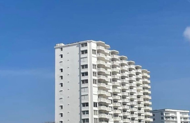 11th FLOOR! REDUCED RATE UNTIL DEC 2025.25% DISCOUNT IF RENT OVER 28 DAYS!