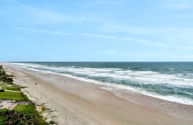 11th Flr. Oceanfront 2/2 Dream