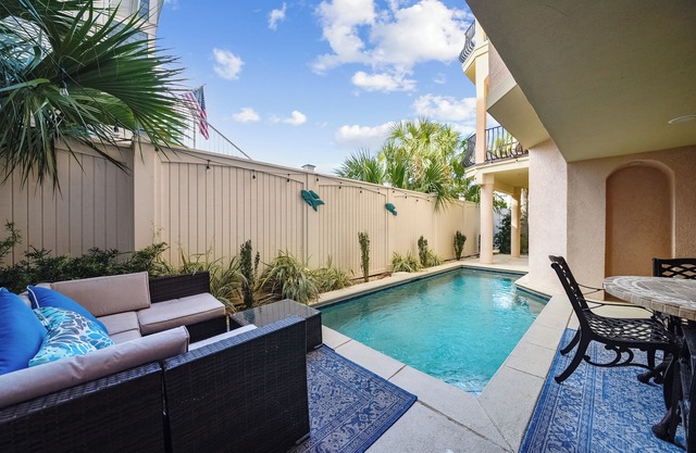 12 Whelk, Steps to the Beach, Private Pool, Ocean View, Free Golf, Pickleball