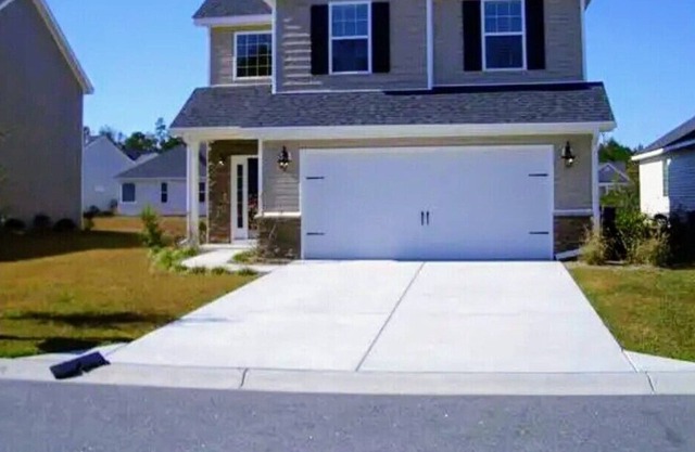 13 mins away from Beach