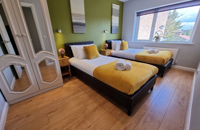 144 - ExcellentStays - 2 Bedroom Flat