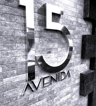 15 AVENIDA