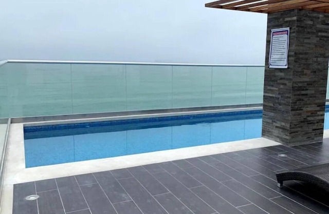 15 min from airport, ocean view, 24/7 security