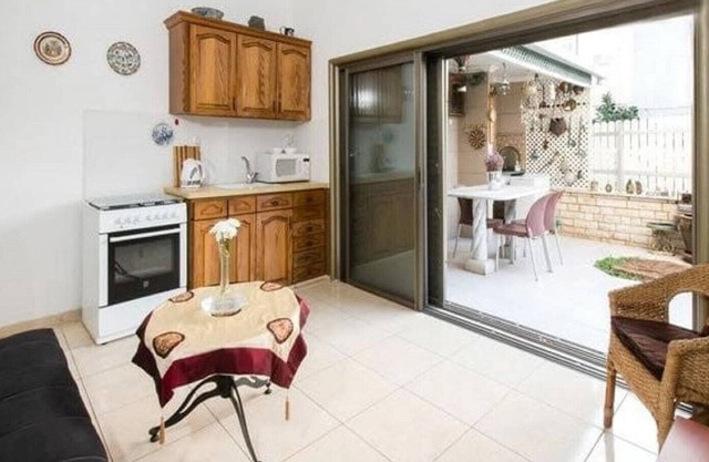 15 minutes from Haifa beach 2 bedrooms