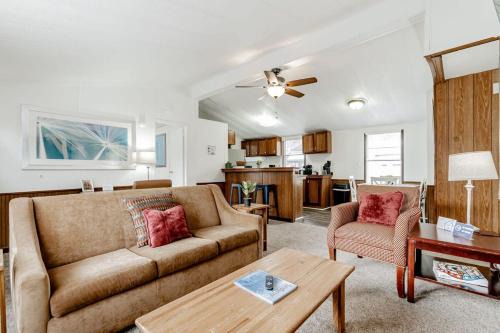 15mins to Downtown- Adorable on Taylor Both Units