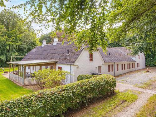 16 person holiday home in Skjern-By Traum