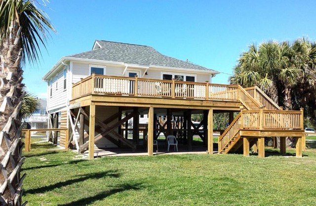 1661 E Ashley - Ocean Cabin