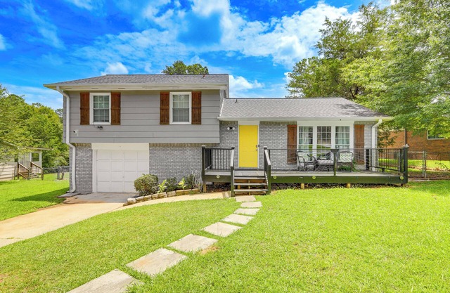 18 Mi to Dtwn Atlanta: Pet-Friendly Home w/Yard!