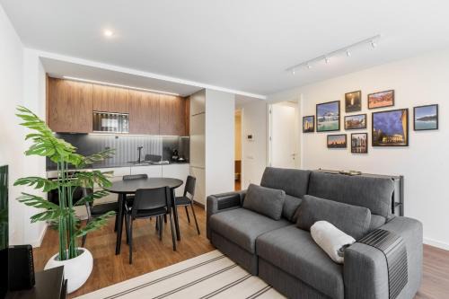 196 Andrade Corvo Apartment by Minho's Guest