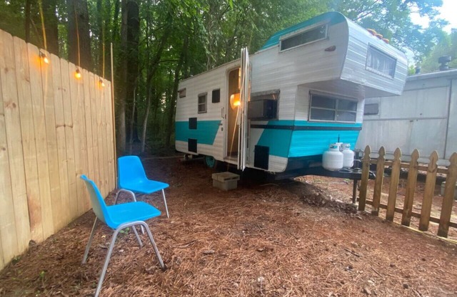 1962 Layton Camper Cottage w/AC - Durham, NC