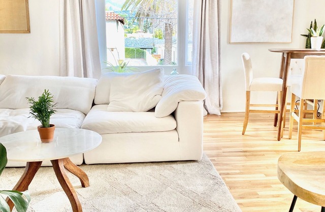 1bd/1ba - Perfect downtown location