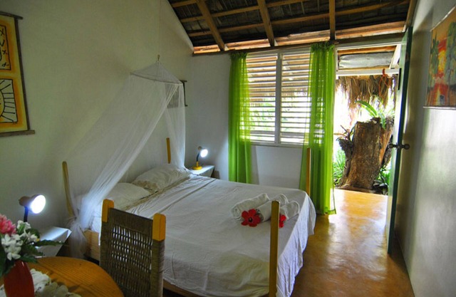 1BD bungalow on Cabarete lagoon, near shops/beach/restaurants