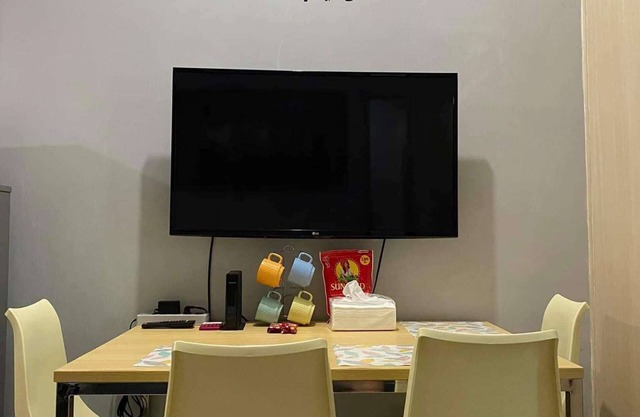 1Bed room fully furnished free WIFI