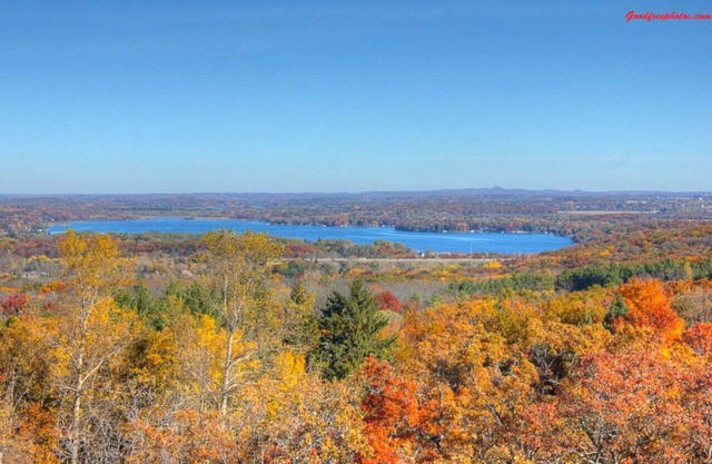 1BR/1BA Loft Apartment in Delafield