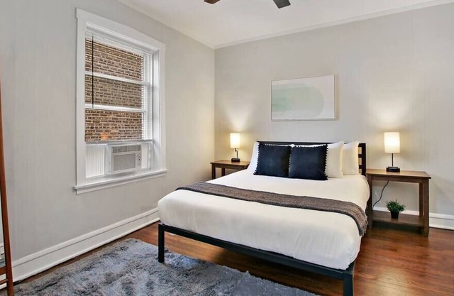 1BR Serene and Cozy Chicago Apartment