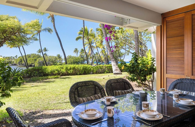 1st Floor Mauna Lani Terrace Condo - Private Beach Access!