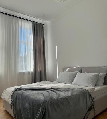 2к квартира вул Куліша Форум