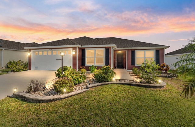 2/2 in The Village of Richmond