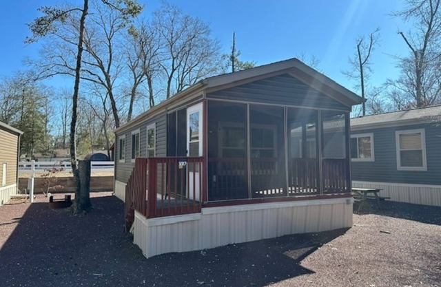 2 Bdrm Cottage in a Premier Cape May campground - Minutes from Wildwood, NJ!