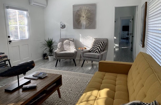 2 Bed 1 Bath House Near Beach in the Heart of La Jolla - Walk Everywhere!