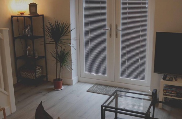 2 bed Lincoln Centre next to Hospital