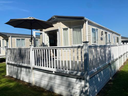 2 Bed Static Caravan sleeps 6 Saxmunham