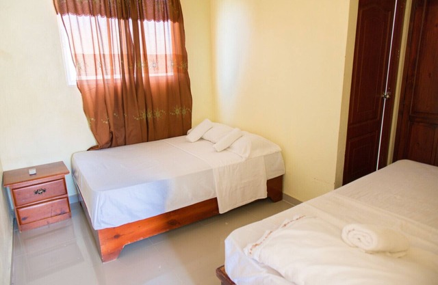 2-Bed1 Bedroom Apartment in Los Corales del Sur Near Sirena and Ole Las America.