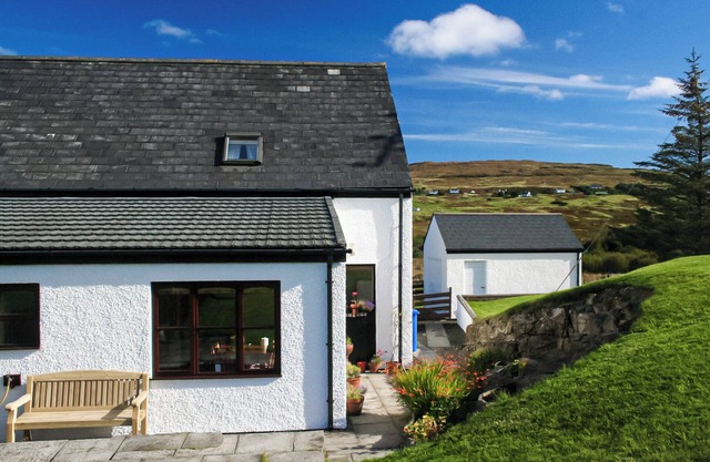 2 bedroom accommodation in Glendale, Near Dunvegan
