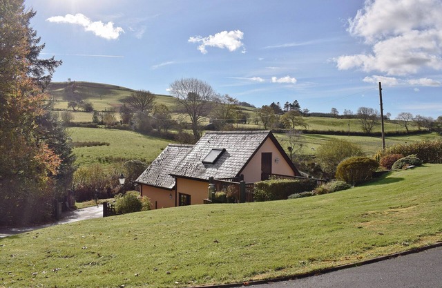 2 bedroom accommodation in Devil&rsquo;s Bridge, Aberystwyth