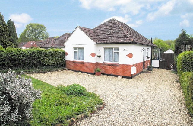 2 bedroom accommodation in Bournemouth