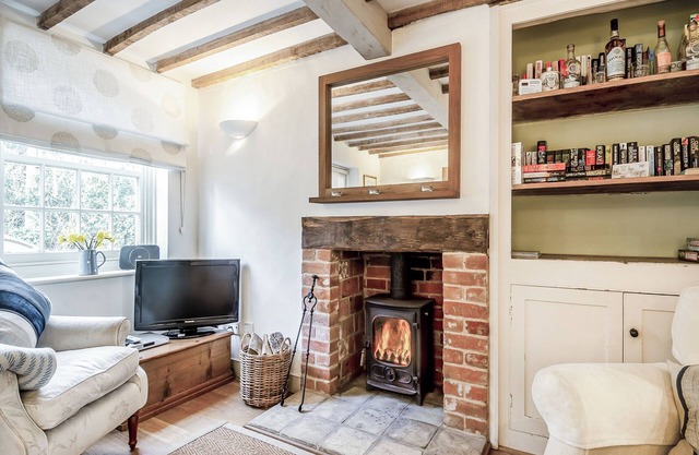 2 bedroom accommodation in Wenhaston, near Halesworth