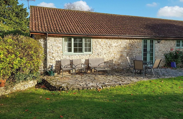 2 bedroom accommodation in Membury, near Axminster